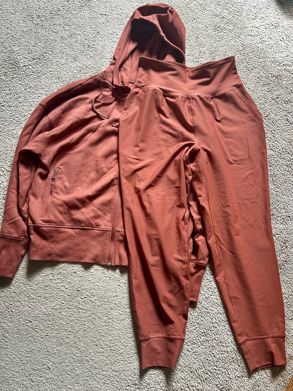 Old Navy Women's Rust powersoft zip up and pants set